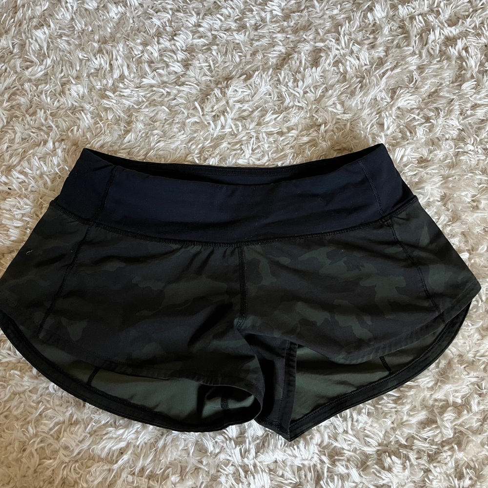 Camo speed up shorts